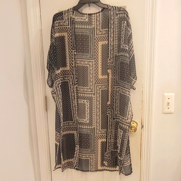 GeeGee NWOT Komino Medium - Picture 2 of 8